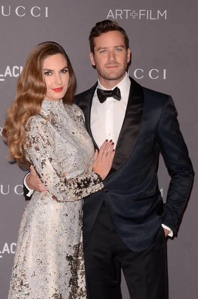 Model Elizabeth Chambers with actor Armie Hammer — Stock Photo, Image