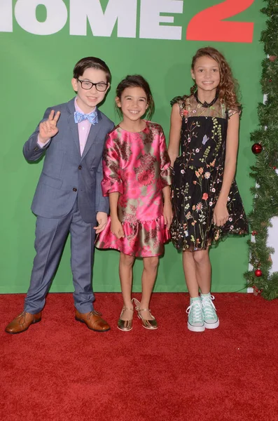 Owen Vaccaro, Scarlett Estevez, Didi Costin — Stock Photo, Image