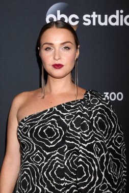 aktris Camilla Luddington