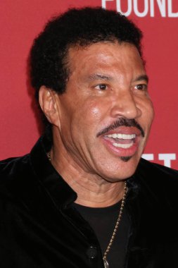 şarkıcı Lionel Richie