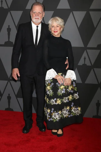 Director Taylor Hackford, actriz Helen Mirren — Foto de Stock