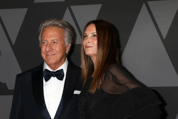 Skådespelaren Dustin Hoffman med hustru Lisa Hoffman — Stockfoto