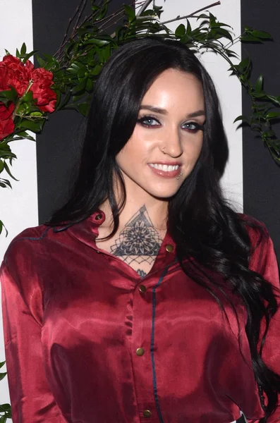 aktris Meredith Devine