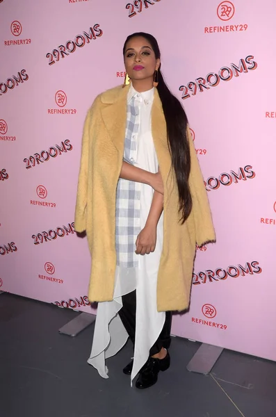 Komiker Lilly Singh Den 29Rooms Västkusten Debut Presenteras Refinery29 Rad — Stockfoto