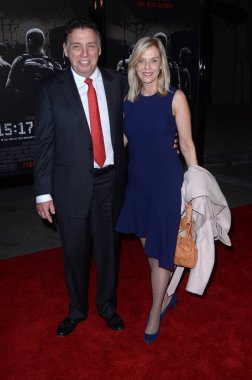 Tim Moore, Bobe Moore