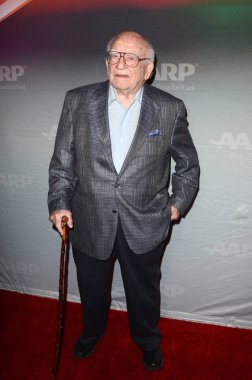 aktör Ed Asner