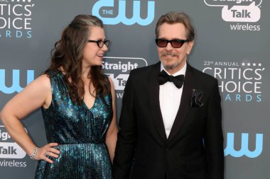 Gisele Schmidt, Gary Oldman