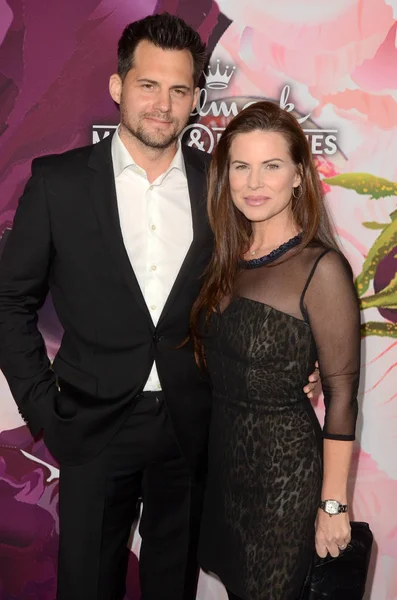 Kristoffer Polaha, Julianne Morris — Stock fotografie