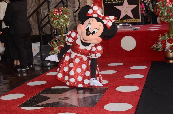 Minnie Mouse på Minnie mus stjärna på Hollywood Walk of Fame ceremonin — Stockfoto