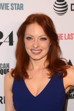 Elizabeth J. Carlisle