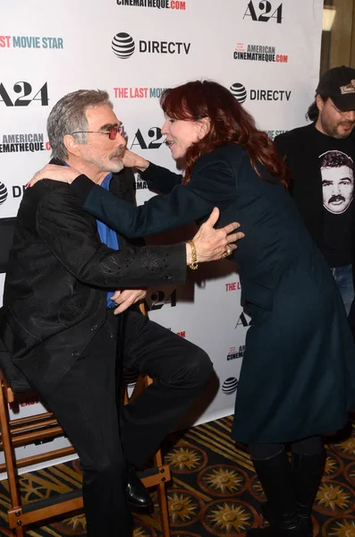 Burt Reynolds, Marilu Henner — Stockfoto