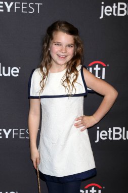 oyuncu Raegan Revord