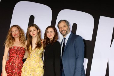 Leslie Mann, Iris Apatow, Maude Apatow, Judd Apato