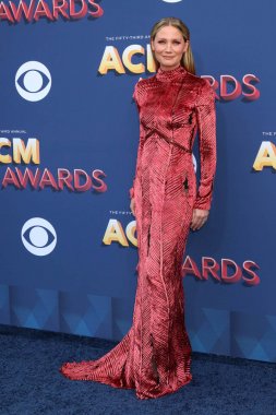 şarkıcı Jennifer Nettles