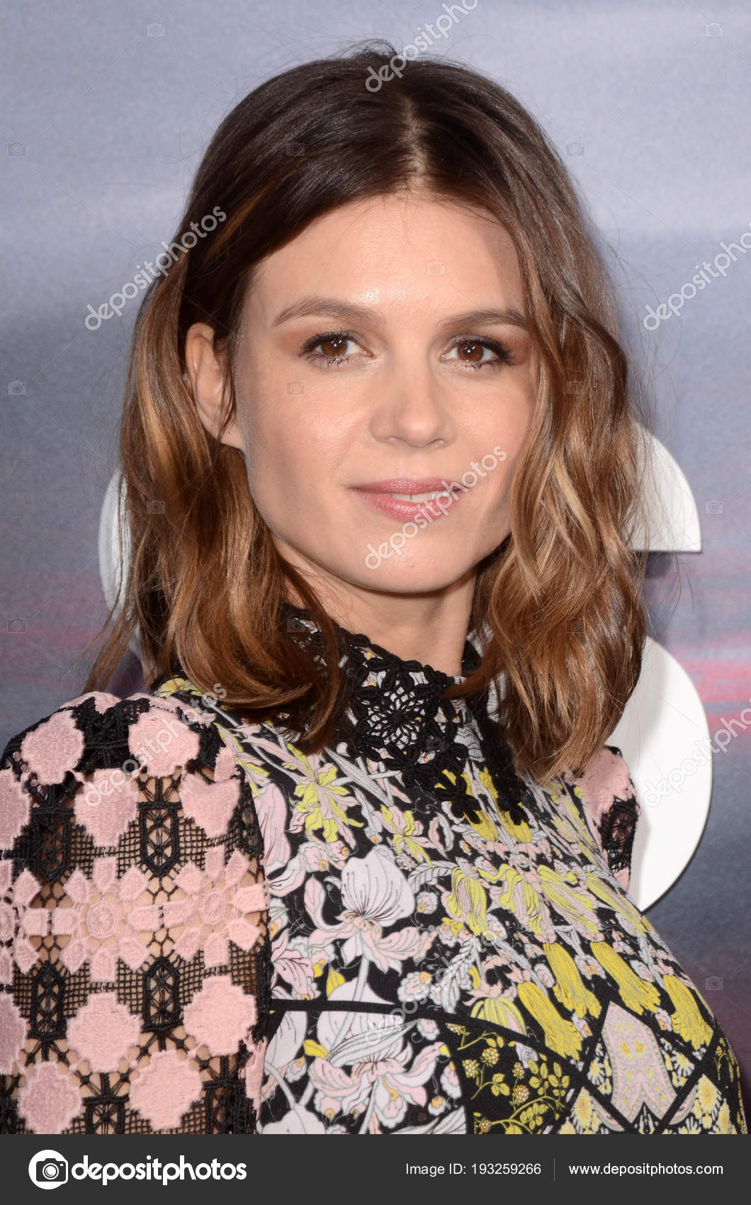 Katja Herbers's Instagram, Twitter & Facebook on IDCrawl