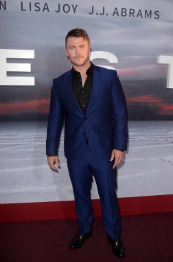 Oyuncu Luke Hemsworth