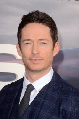 aktör Simon Quarterman