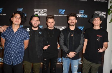  Los 5, Westwood One Sahne Arkası Amerikan Müzik Ödülleri, L.A. Live Event Deck, Los Angeles, CA 11-18-16