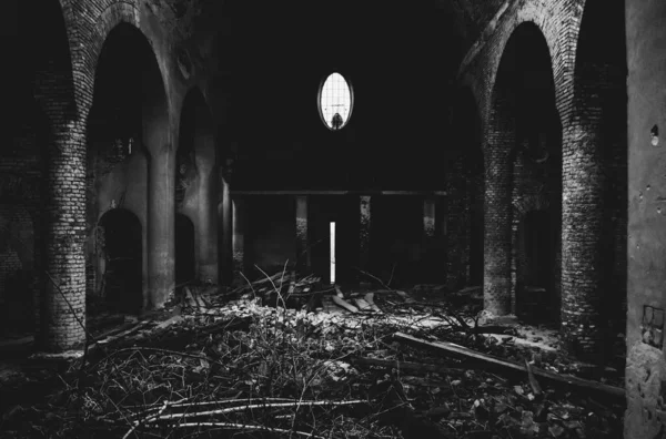 Ruinerna Den Gamla Kyrkan Nära Lviv Ukraina Begreppet Kaos Ondska — Stockfoto