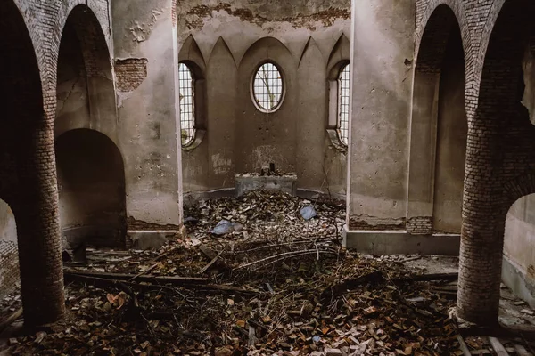 Ruínas Antiga Igreja Perto Lviv Ucrânia Colunas Antigas Altar Arruinado — Fotografia de Stock