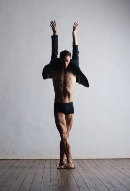 Atletik balet gerçekleştirme