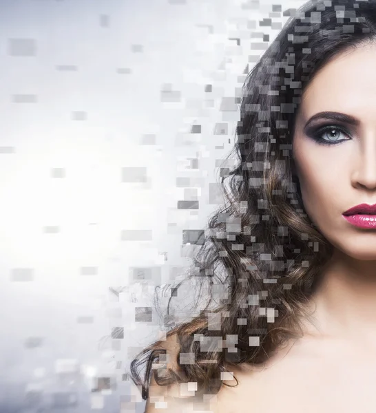 Güzel bir kadınla dijital piksel Mozaik — Stok fotoğraf