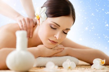 Güzelkadın kaplıcada dinleniyor.