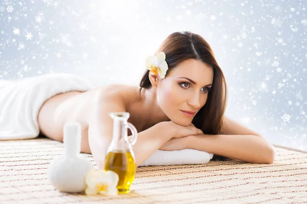 Young and natural woman on spa massage — Stock Photo, Image