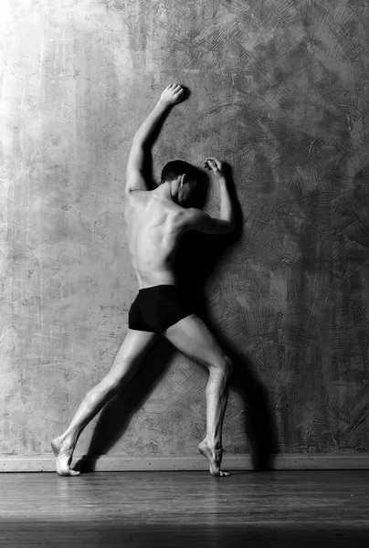 Samtida balettdansare i konst prestanda — Stockfoto