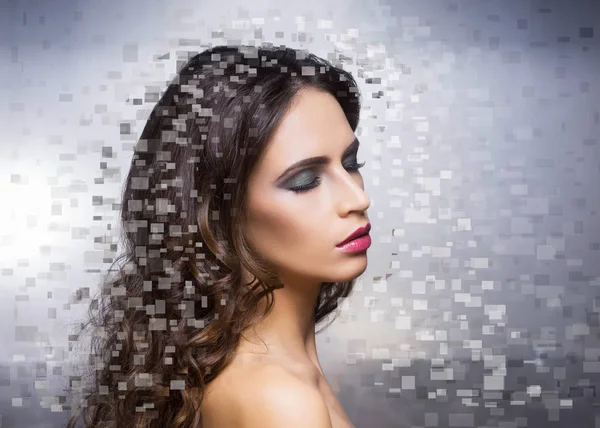 Mulher bonita com pixels digitais mosaico — Fotografia de Stock