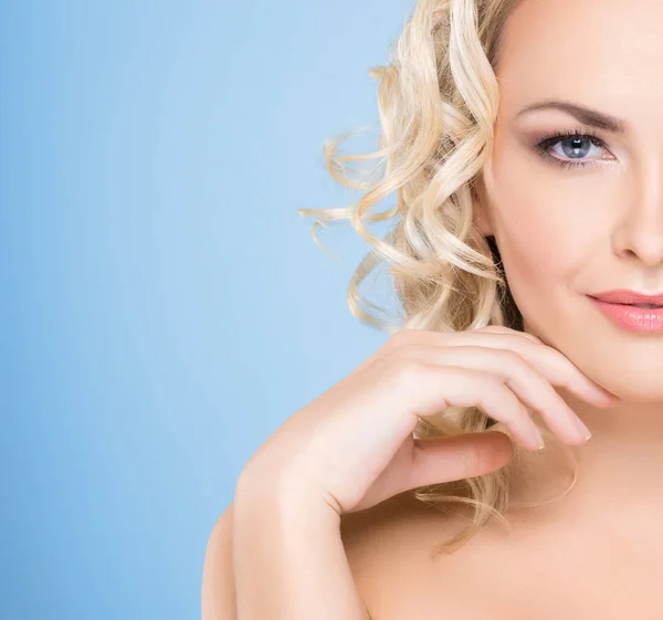 Beautiful young blonde woman — Stock Photo, Image