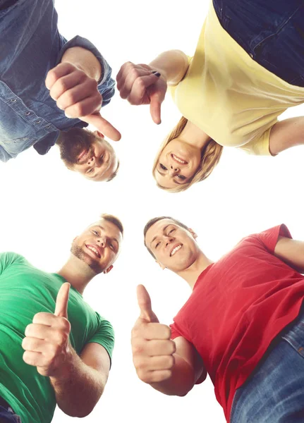 Grupo de jóvenes amigos felices — Foto de Stock