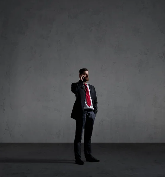 Empresario en traje negro —  Fotos de Stock