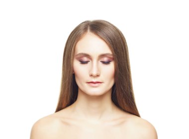 Genç ve güzel bir kadının portresi