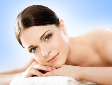 Güzelkadın kaplıcada dinleniyor.