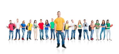 Büyük grup genç öğrenci 