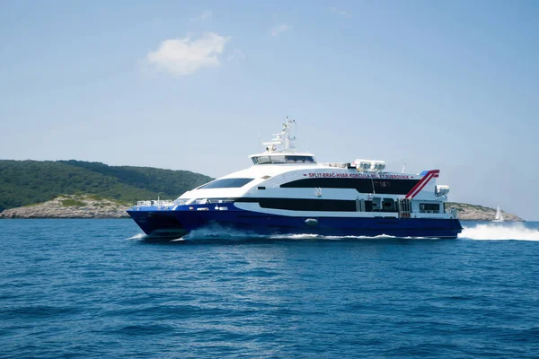 Luxury yacht in Adriatic sea — Stock Photo, Image