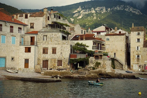 크로아티아의 아름 다운 바다 경치입니다. 여행, 요트, 휴가 개념. — 스톡 사진