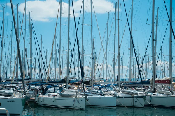 Brygga i Adriatiska havet — Stockfoto