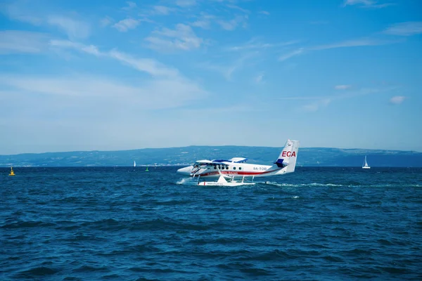 Idroaereo sulla superficie del mare — Foto Stock