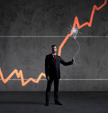 Siyah takım elbiseli bir iş adamı.