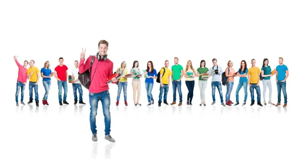 Große Gruppe jugendlicher Studenten — Stockfoto