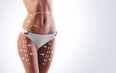 Genç kadın külot fit vücut