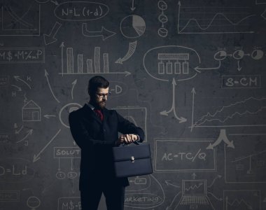 Evrak çantası ile iş adamı. Şematik arka plan. İş ve ofis, kavram