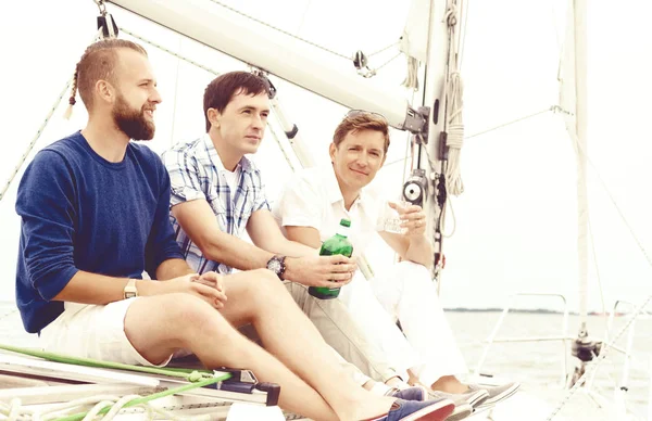 Happy Friends Sitting Together Deck Yacht Enjoying Good Day Having — Stock Photo, Image