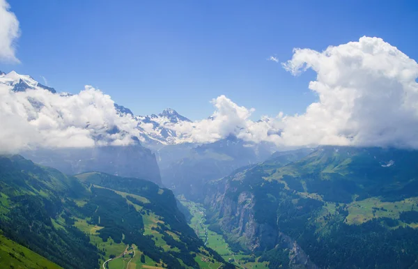 Alpské Vrcholy Krajinné Pozadí Lauterbrunnen Jungfrau Bernese Highland Alpy Turistika — Stock fotografie