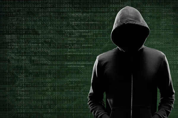 마스크와 까마귀 컴퓨터 가려진된 어두운 얼굴입니다 데이터 인터넷 Darknet 사이버 — 스톡 사진