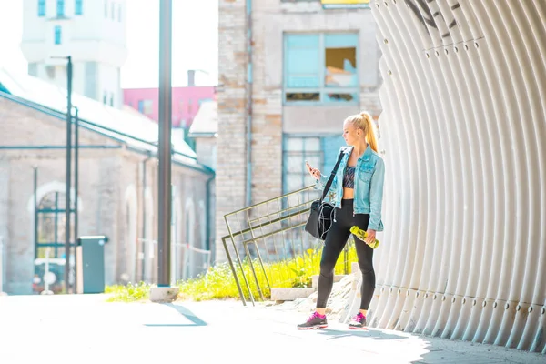 Mulher Atraente Sportswear Andando Para Ginásio Livre Esporte Jogging Conceito — Fotografia de Stock