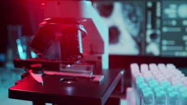 Bilimsel laboratuvar yakın plan. Salgın hastalıklar, sağlık hizmetleri, aşı araştırmaları ve Coronavirus covid-19 test konsepti.