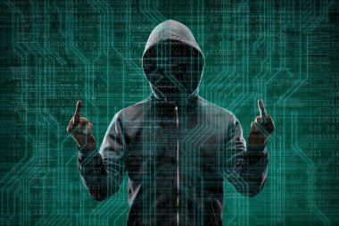 Maske ve kapüşonlu ikili arka plan üzerinde bilgisayar korsanı. Gizlenmiş karanlık yüzü. Veri hırsız, internet dolandırıcılık, darknet ve siber güvenlik kavramı.